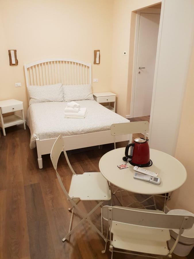 Hotel Tourist Point La Spezia Extérieur photo